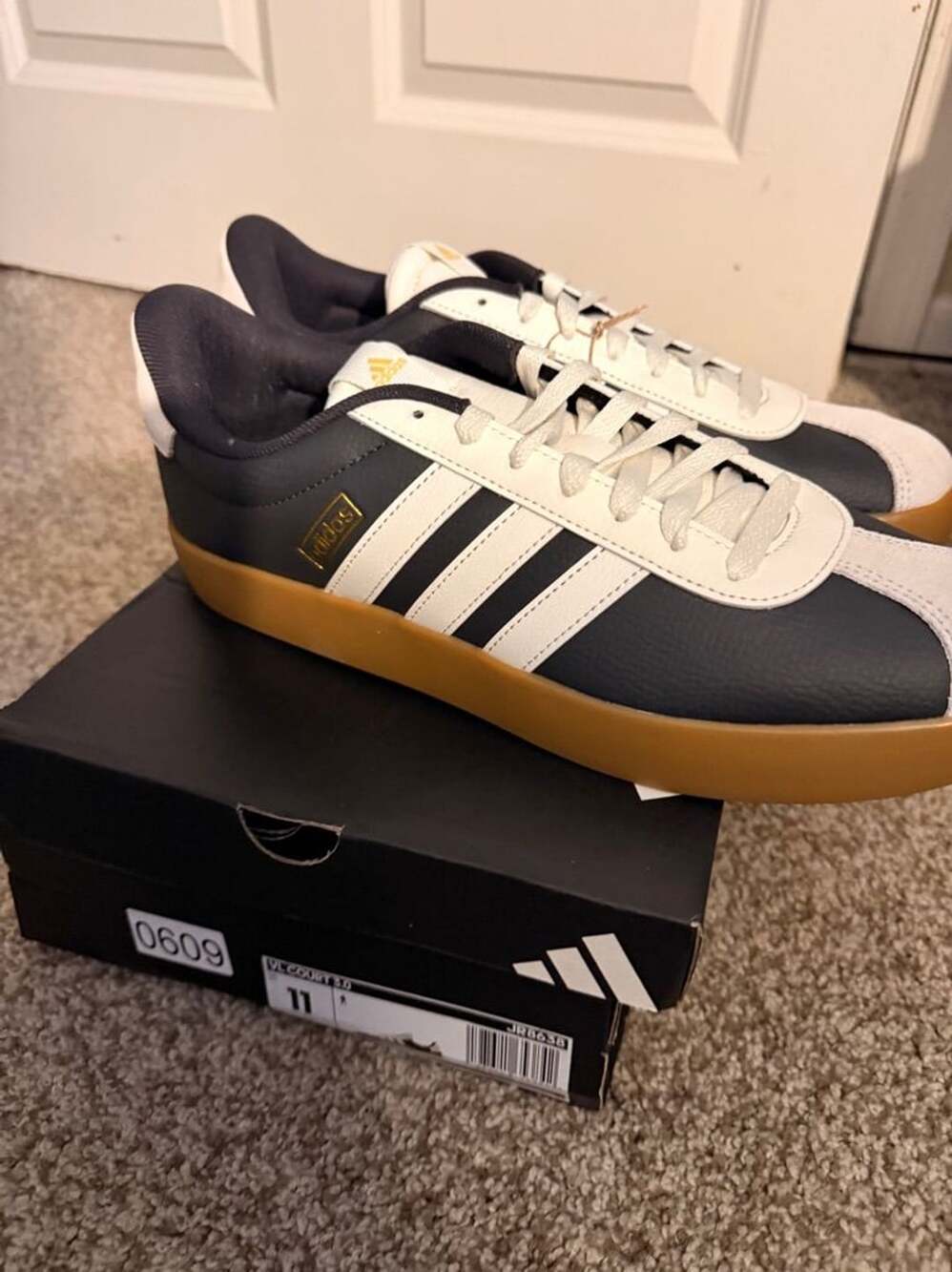 Adidas VL Court 3.0 Size 11 navy White Gum Sneakers